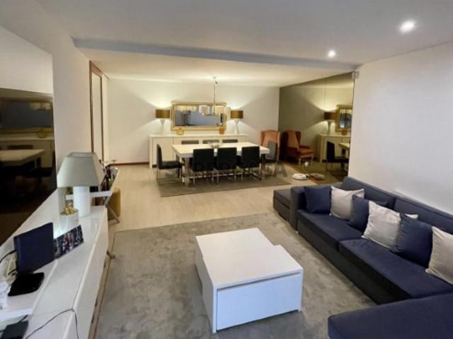 Excelente Apartamento T3 com Piscina e Jardim no Montgeron Póvoa de Varzim