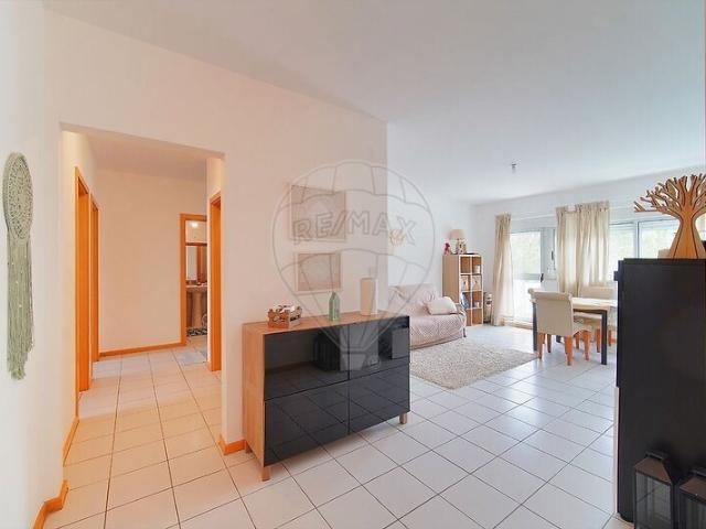 Excelente Apartamento T3 com Varanda e Estacionamento em Por. 90m² Oeiras E São Julião Da Barra