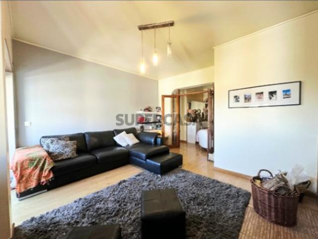 Excelente apartamento T3 em Almada