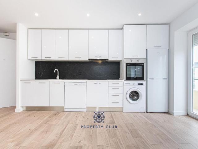 Excelente Apartamento T3 Totalmente Renovado na Amadora