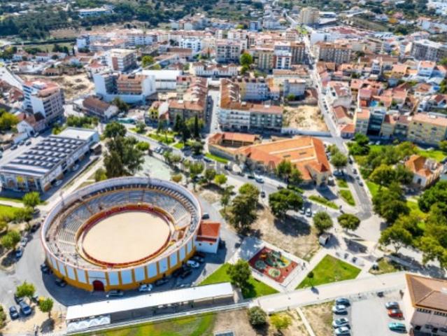Excelente Apartamento T4, com 127m², no centro do Cartaxo