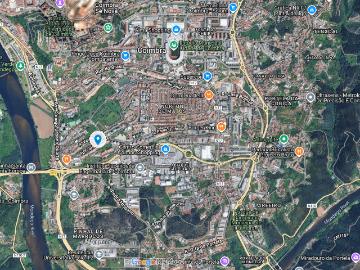 Excelente apartamento T4 na Rua Carlos Seixas