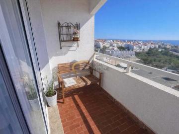 Excelente Apartamento tiplogia T1 renovado e transformado em T1+1 Albufeira