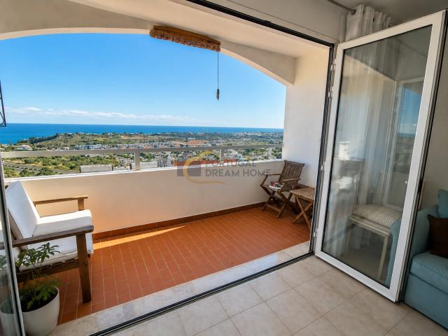 Excelente Apartamento tiplogia T1 renovado e transformado em T1+1 Albufeira Estacionamento Privado
