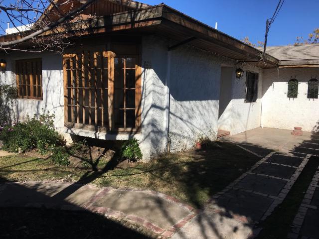 Excelente bungalow. 3 dormitorios, piscina