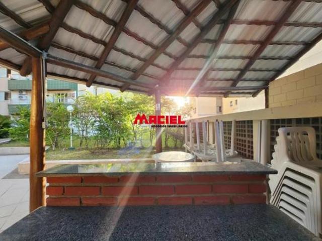 Excelente de 3 dormitório com 1 suíte condominio Dallas