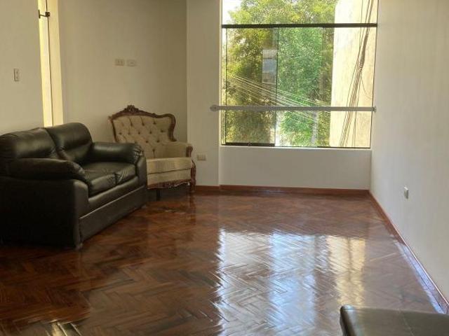 Excelente departamento amoblado