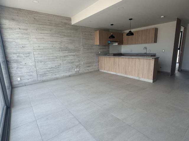 Excelente departamento AMUEBLADO en Zona Real