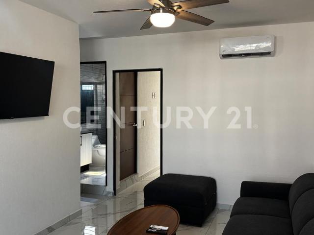 Excelente Departamento Amueblado en Coto Privado en Renta