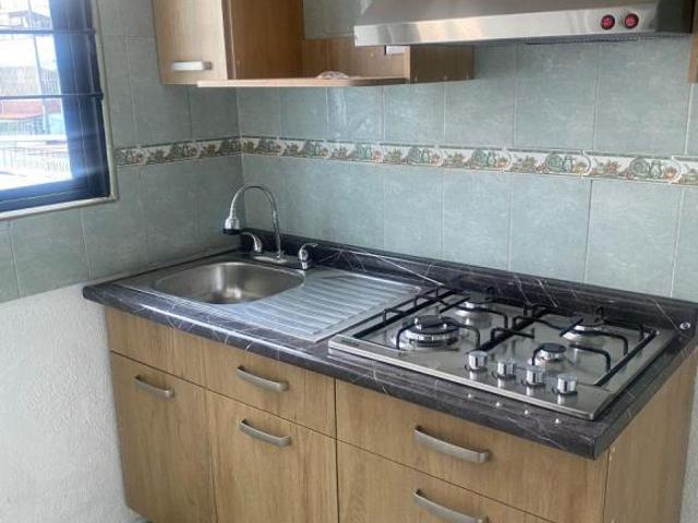 Excelente departamento, primer piso exterior
