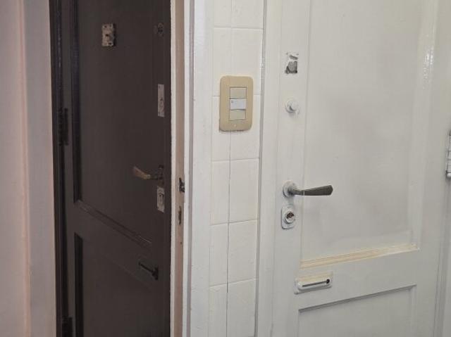 EXCELENTE DEPTO. 3 AMB.CON DEPENDENCIA RECIEN PINTADO Y PISOS PLASTIFICADOS MUY BIEN UBICADO