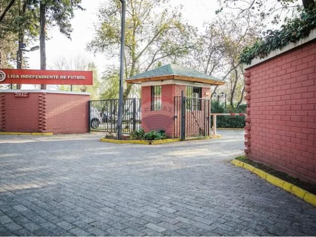 Excelente depto 3d, 2b macul, metro las torres | 3 dormitorios por 3712.00 en Macul