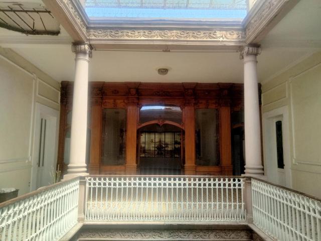 Excelente edificio comercial en renta, a una cuadra del z?calo de Oaxaca
