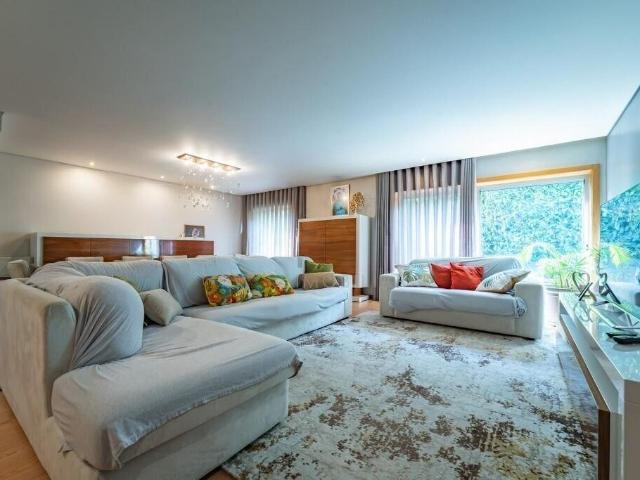 Excelente estado de conservação, 5 quartos, 3 suites, 5 casa. 284m² Oliveira Do Douro