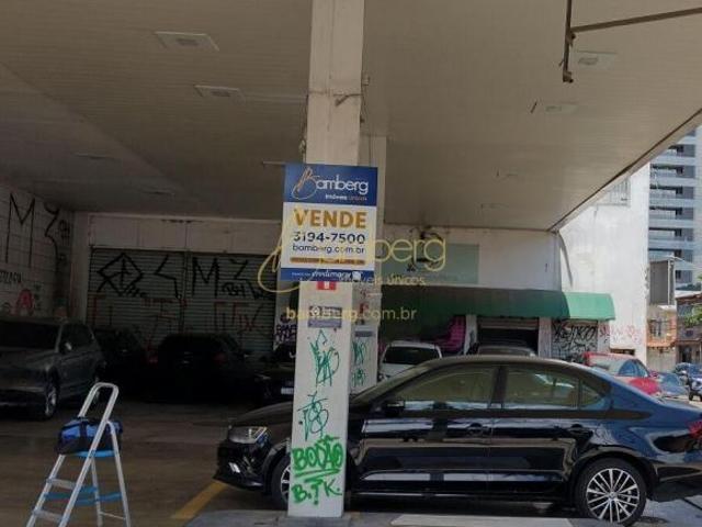 EXCELENTE ESQUINA comercial, proxima a avenida berrine !