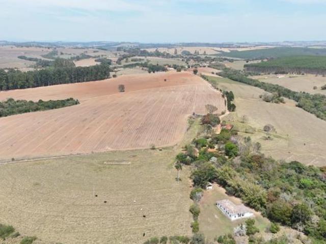 EXCELENTE FAZENDA A VENDA EM ITAPETININGA SP* ? Área Total: 128,3 Hectares ou 53 Alqueires Agr