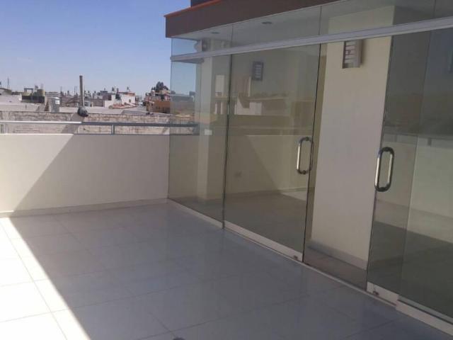 Excelente Flat con Acabados de Primera en Urb. Cerrada y No Paga Alcabala
