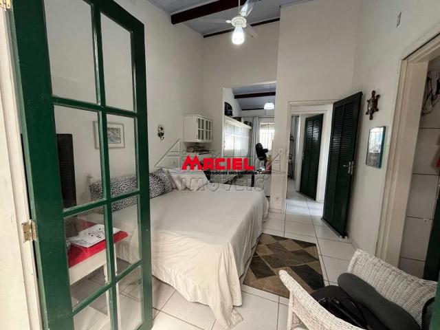 Excelente Imóvel Multifuncional à Venda em Ubatuba | Ideal para Moradia, Investimento, Pousada, Hostel ou Clínica