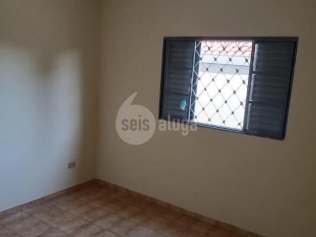 Excelente imóvel para investimento Há duas casas no terreno