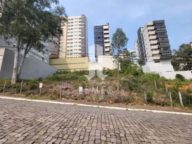Excelente investimento para construção de prédio. São 02 lotes medindo 16x30 m