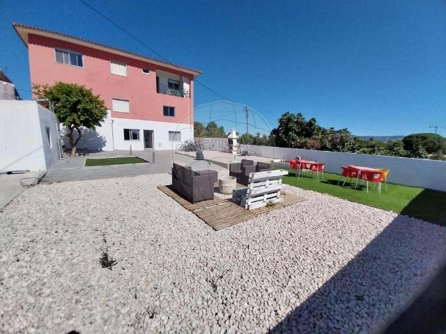 Excelente Investimento Rendimento Anual 5% e mais 294m² Faro Sé e São Pedro