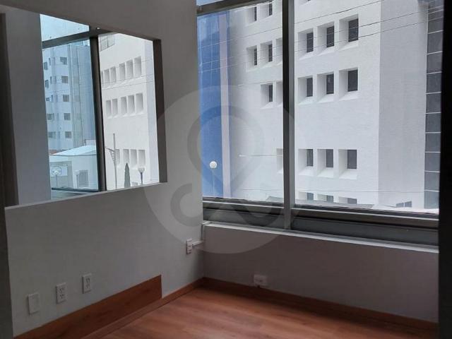 Excelente Oficina a la renta en Pasaje Interlomas