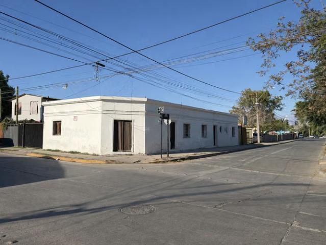 Casa en venta esquina en batuco con excelente ubicación | 5 dormitorios por 85000. 00 en Lampa