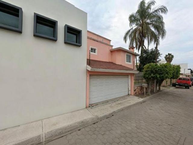 Excelente opción de inversión en zona con plusvalía BONITA CASA en venta en Bosques del Acueducto