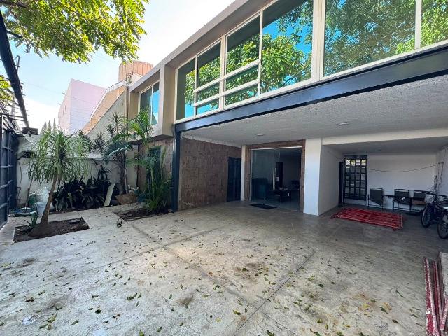EXCELENTE OPORTUNIDAD. CASA ACONDICIONADA PARA EMPRESA