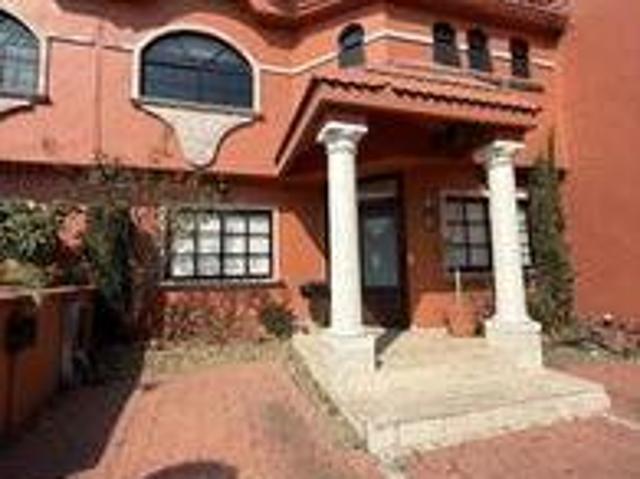 EXCELENTE OPORTUNIDAD CASA EN VENTA BUGAMBILIAS SANTA CRUZ DEL MONTE