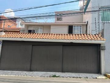 Excelente oportunidad. Casa en venta en Tlalpan!