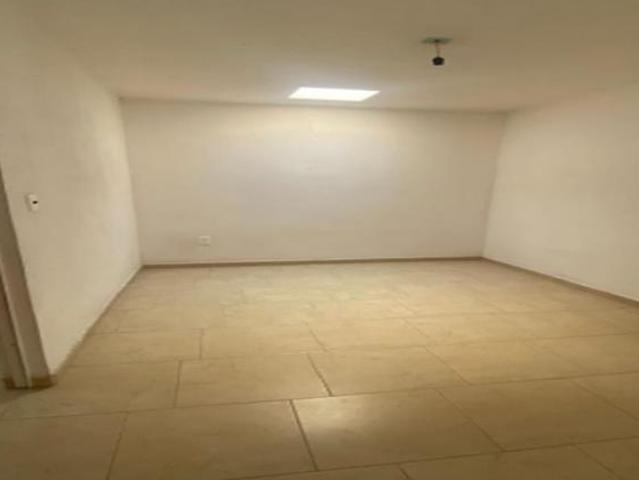 ¡EXCELENTE OPORTUNIDAD! casa en venta, por debajo del costo comercial COLMENAR CONDADO GUANAJUATO