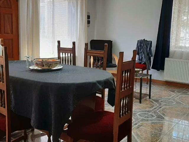 Excelente oportunidad, gran casa 7 dorm, 4 baños, Avda Eastman, Limache | 7 dormitorios por 8250.00 en Limache
