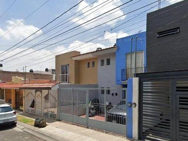 CASA EN VENTA EN LOS ARRAYANES ¡EXCELENTE OPORTUNIDAD DE INVERSIÒN RECUPERACIÒN HIPOTECARIA!