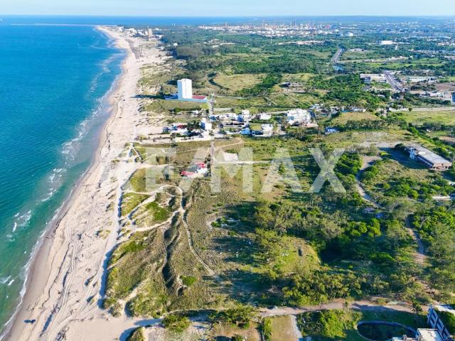 EXCELENTE OPORTUNIDAD DE INVERSIÓN FRENTE AL MAR
