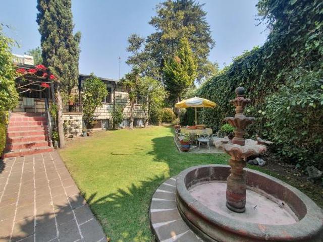 Excelente Oportunidad de Toriello Guerra, Casa de un piso + Depto Integrado