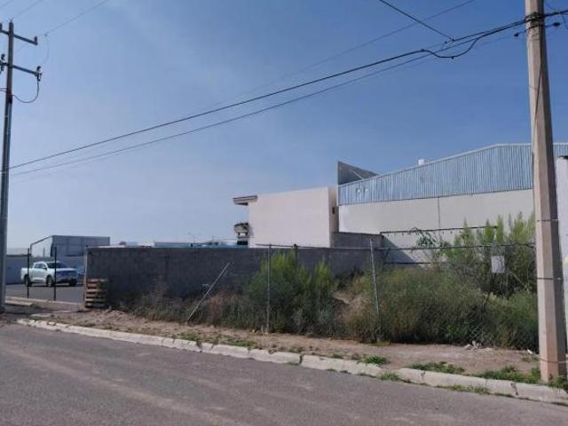 Excelente oportunidad de Terreno para casa o departamentos!