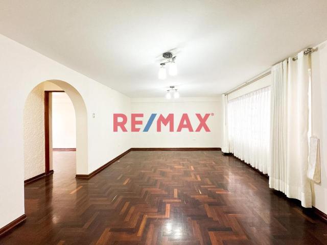 Excelente Oportunidad De Vivir En Una De Las Zonas Mas Solicitadas De San Borja Departamento Frente Al Pentagonito