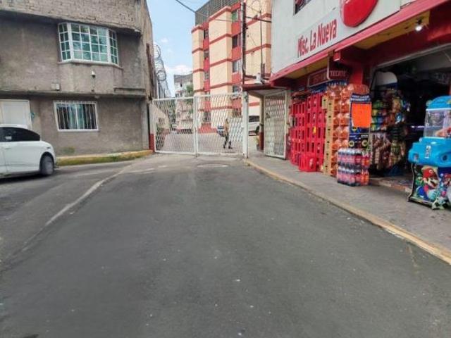 SAN ANTONIO CULHUACAN. DEPTO 2o PISO, CENTRICO, MUY CUIDADO, LUZ NATURAL, AMPLIO