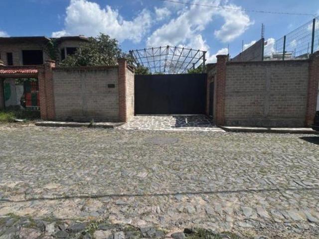 ¡Excelente oportunidad! Propiedad en venta con uso de suelo mixto!