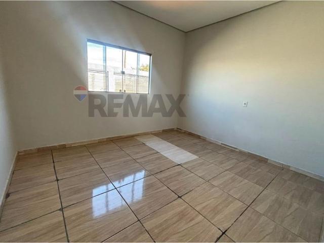 Excelente oportunidade no Bairro Greenville – Casa de esquina com ambientes amplos!