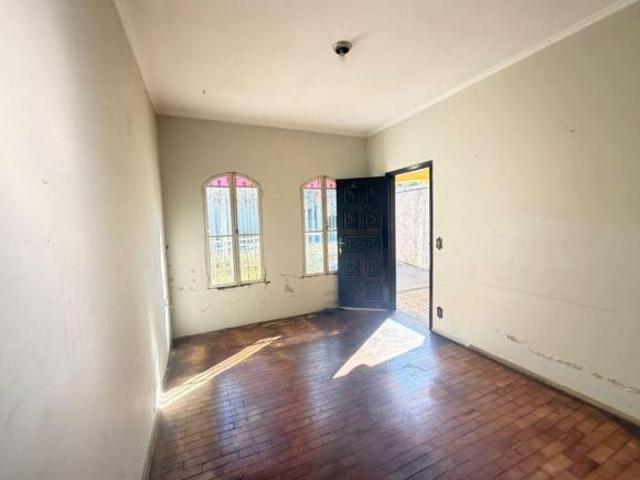 Excelente oportunidade no Jardim Campos Elíseos – Terreno de 500 m² com 2 casas independentes