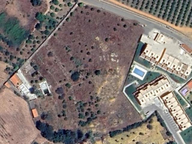 Quinta com enorme potencial de construção em Silves
