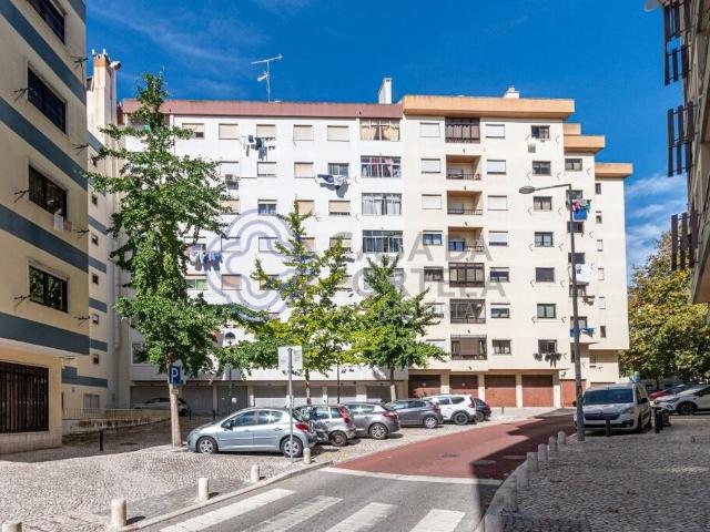 Excelente oportunidade para habitação ou investimento 66m² Cacém e São Marcos