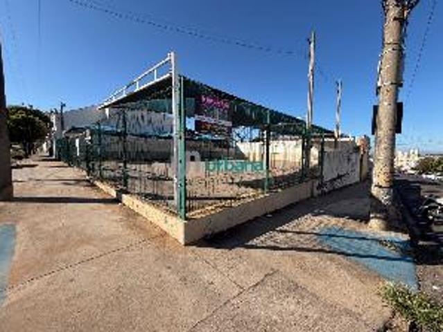 EXCELENTE OPORTUNIDADE PARA VENDA OU LOCAÇÃO DE UM TERRENO LOCALIZADO NO CENTRO. Imobiliária Urbana
