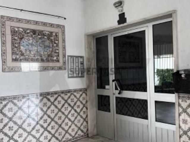 Excelente Oportunidade T3 na Póvoa de Santa Iria Espaço, Conforto e História