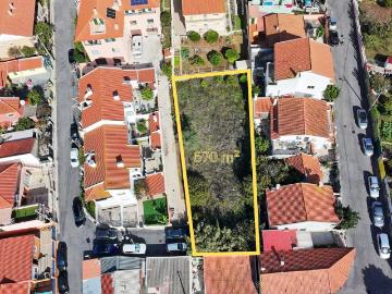 EXCELENTE OPORTUNIDADE Terreno com Projeto para duas moradias Cascais Alta rentabilidade