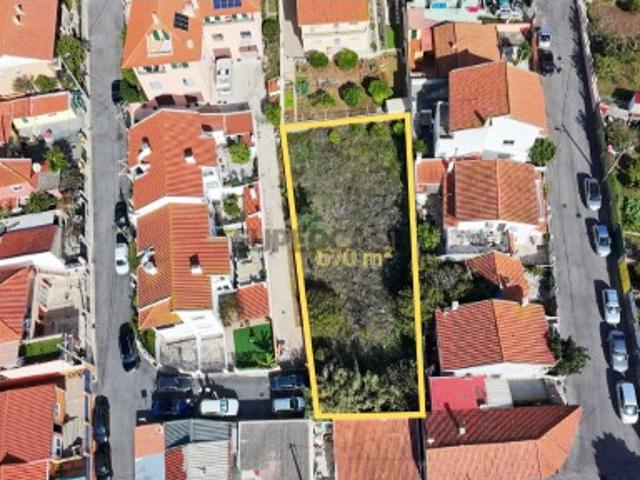 EXCELENTE OPORTUNIDADE Terreno com Projeto para duas moradias Cascais Alta rentabilidade