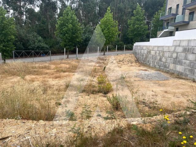 Lote Terreno para Construção de Moradia em Banda Orgens, Viseu
