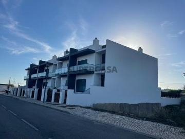 Excelente Lote para construção de moradia duplex com cave em Faro